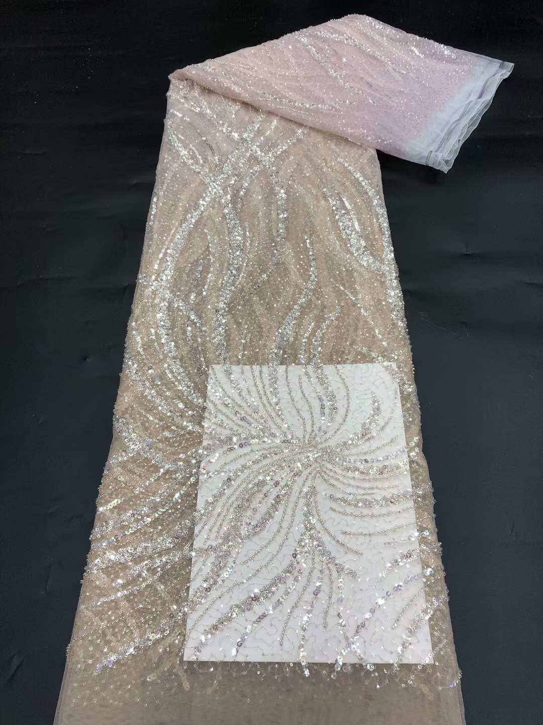 High-end gradient random pattern mesh lace fabric heavy-duty three-dimensional bead tube sequin cloth French lace JX3661