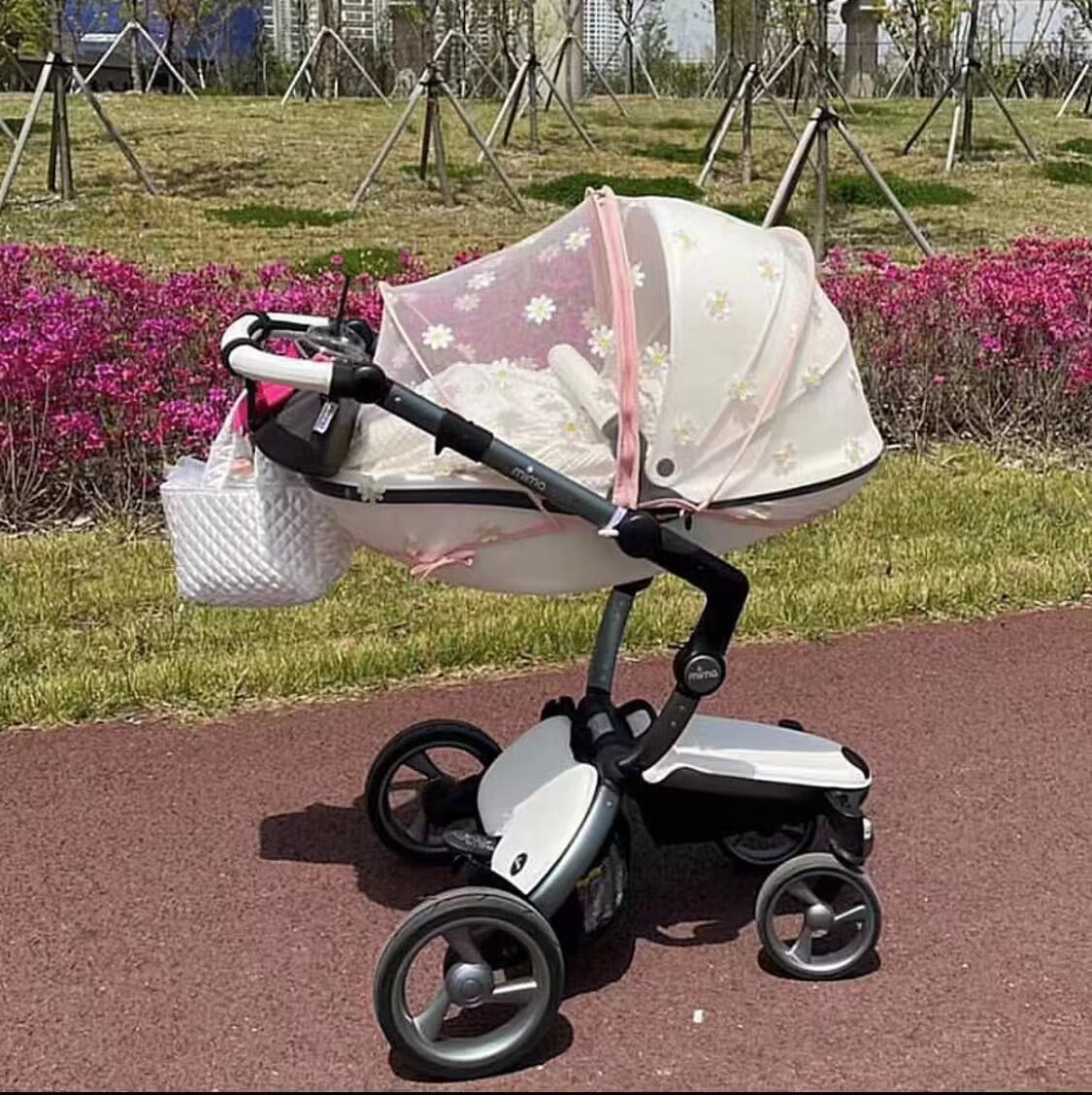 Picture of Wholesale ins stroller mosquito net Daisy embroidery full cover universal baby trolley summer mosquito cover breathable
