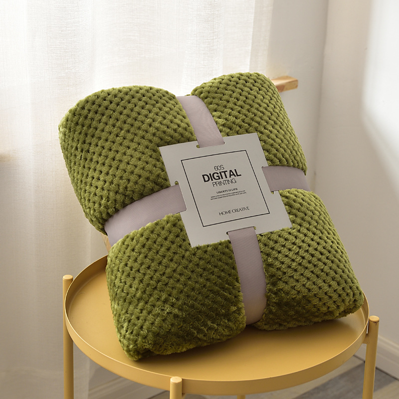 Picture of Thick solid color pineapple plaid sofa blanket flannel blanket coral fleece office air conditioning blanket gift blanket
