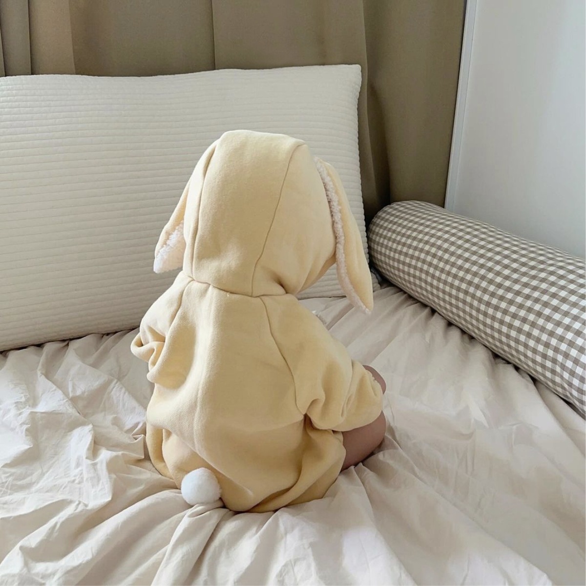fleece-lined bunny ears baby jumpsuit autumn and winter clothes for boys and girls baby one-year-old children go out to pack fart clothes climbing clothes
