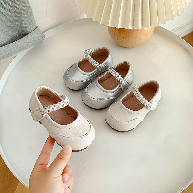 Baby's Small Leather Shoes New Children's Patent Leather PU Square Mouth Shoes Girls Baby's Soft Sole Toddler Shoes 0-1-3 Years Old Single Shoes