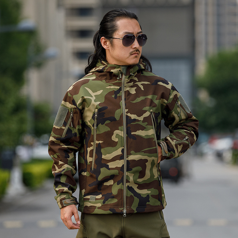 Picture of Shark skin soft shell assault clothing camouflage jacket fleece padded tactical clothing hooded jacket manufacturers in stock