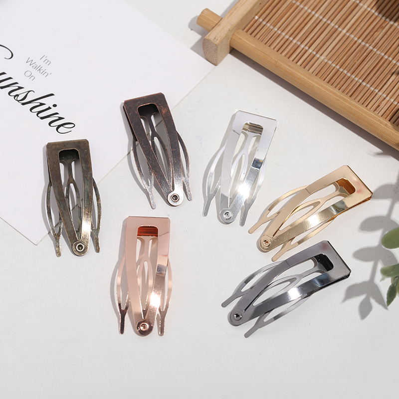 Picture of Star's Same Hairpin Small Clip Internet Celebrity Bb Clip Girl Bangs Comb Cute Hair Comb Metal Snap Hairpin