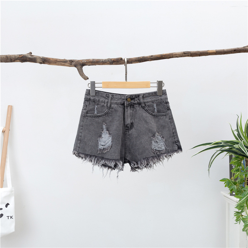 Picture of plus size chubby girl Loose Denim Shorts Women's Summer Korean-style High Waist Ripped 100.00kg Slim-fit Wide Leg A- shaped Hot Pants