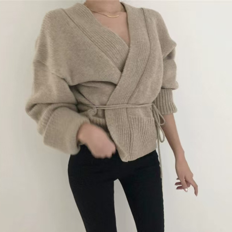 Picture of Autumn and Winter Lazy Wind Net Infrared Wear V-Neck Knitted Cardigan Sweater Short Jacket Design Sense Niche Women's Top
