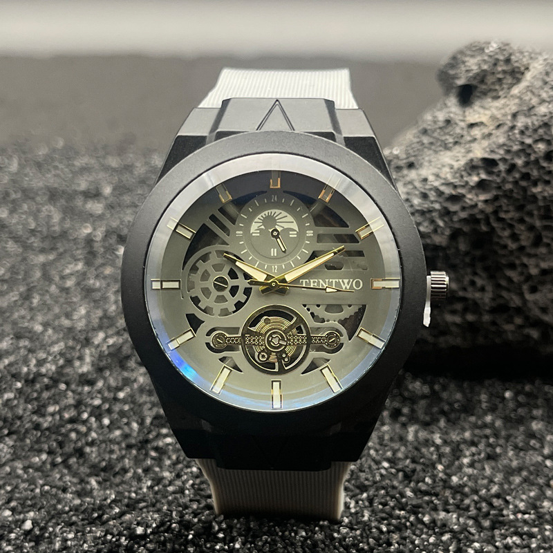 Picture of Cross-border foreign trade new fashion men's watch blue light hollow silicone strap sports quartz watch men's wholesale