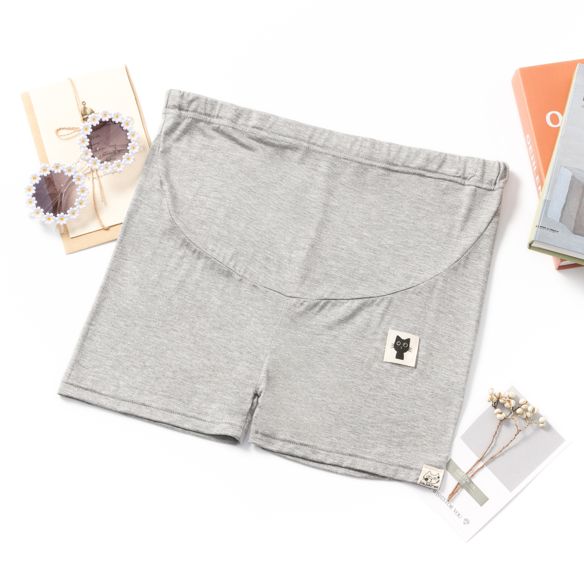 Picture of Maternity Shorts Fashion Thin Casual Pants Spring and Autumn New Maternity Pants Summer Three-Point Pants Outer Wear Belly Support Pants Base Layer