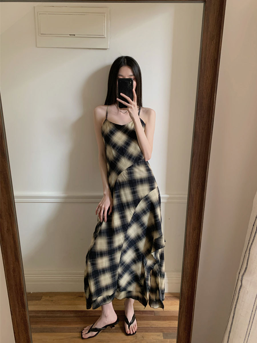 Plaid Dress for Women with Niche Design, Irregular Long Style, Slim Fit, Holiday Style, Sweet Suspender Skirt