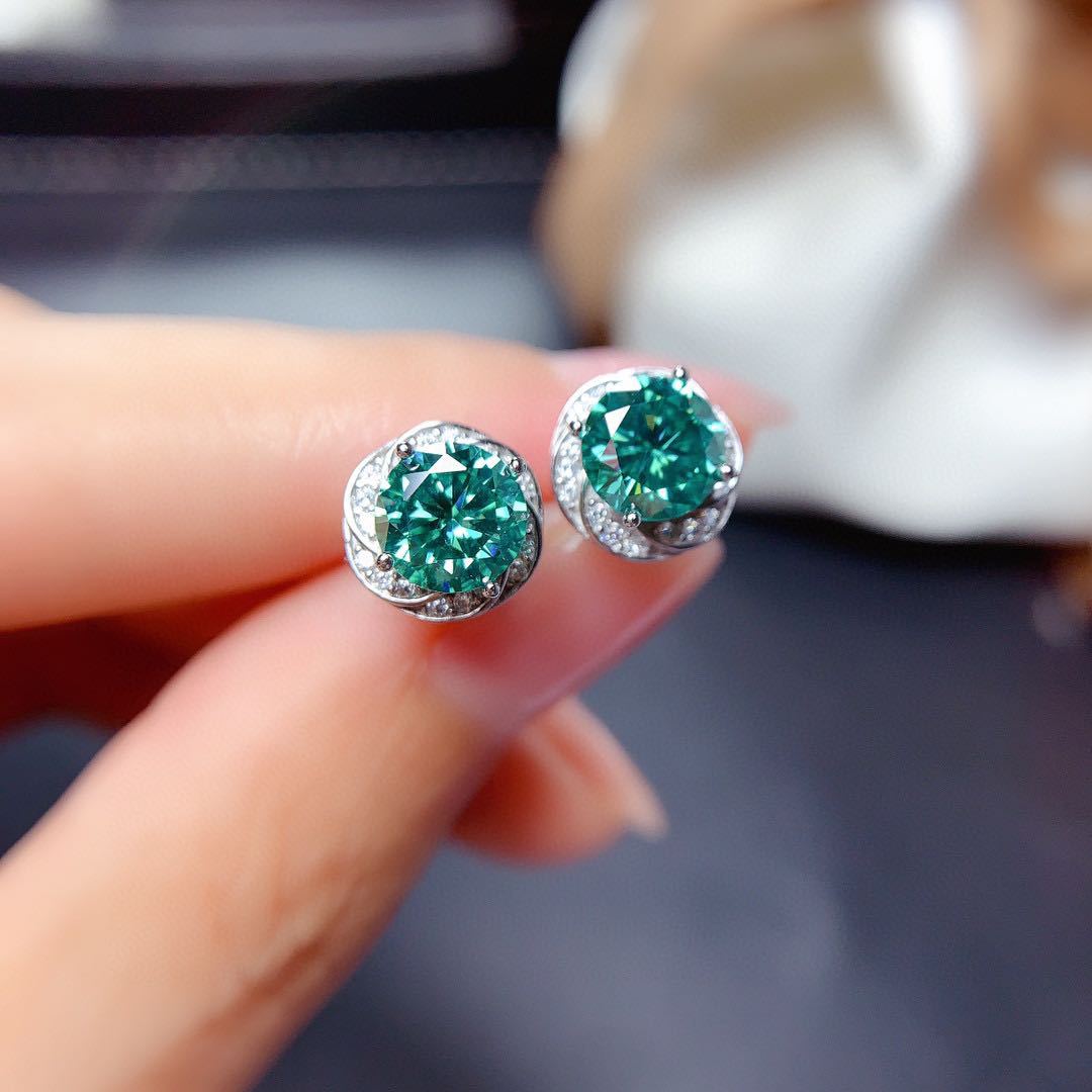 Picture of Shake Voice Live Drainage Welfare Pt950 High Carbon Diamond Imitation Maldives Blue Green Mosan Diamond Earrings Women