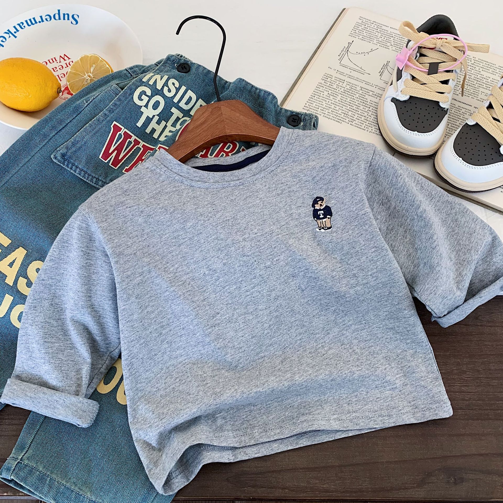Picture of Children's T-Shirt 2025 New Autumn Striped Bear Base Shirt for Boys and Girls, Versatile Long-Sleeve Trendy Baby Top