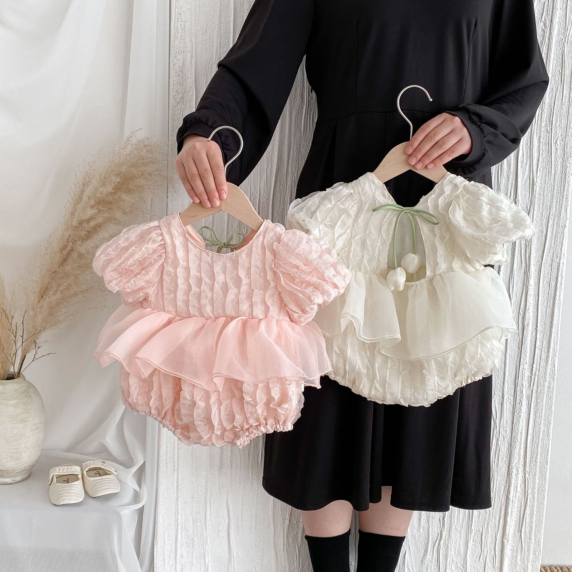 Ins Summer New Puff Sleeve Short-sleeved Body Clothes Baby Girl Sweet Cute Backless Lace Hare Dress