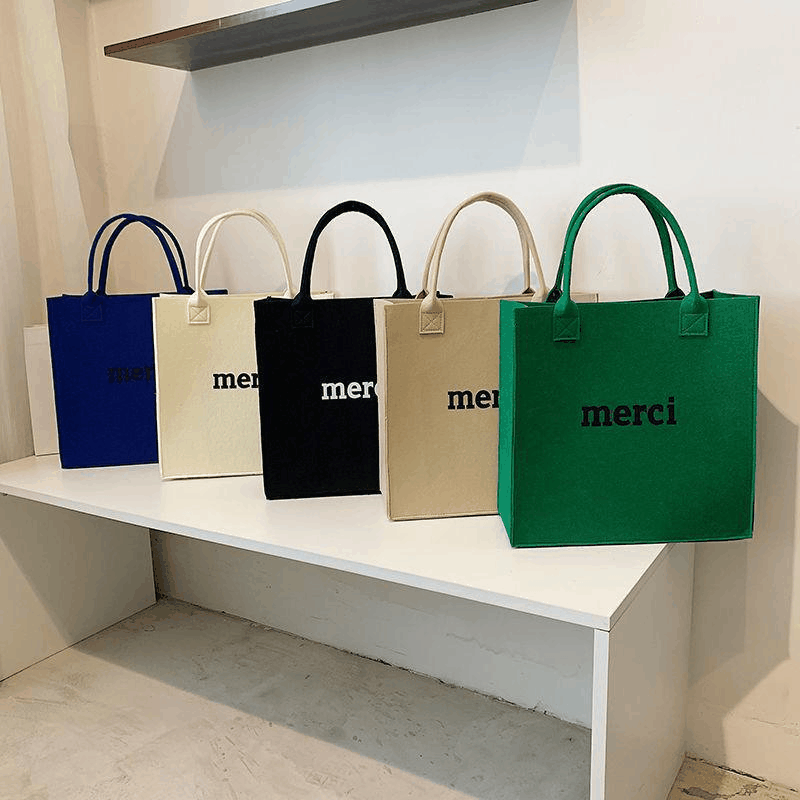 Felt Bag Large Capacity Shoulder Tote Bag Women's logo Retro Fashion Simple Casual Commuter Tote Bag