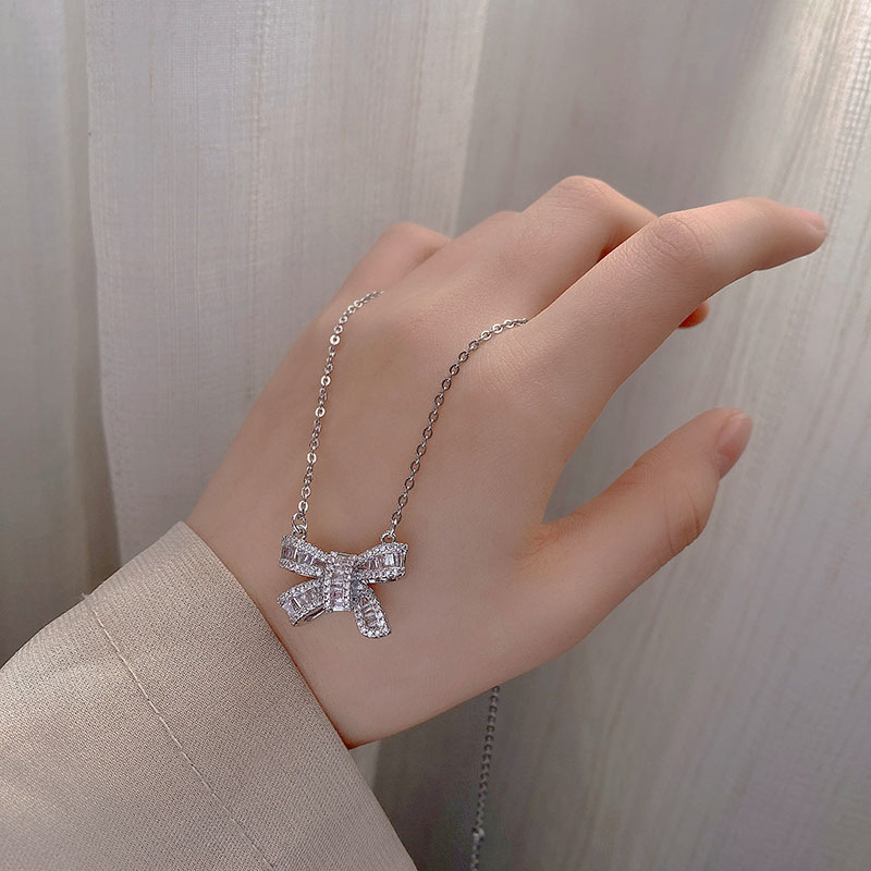 Fashion Shining Full Zircon Bow Necklace Women 2022 New Fashion Light Luxury Texture Classic Clavicle Chain