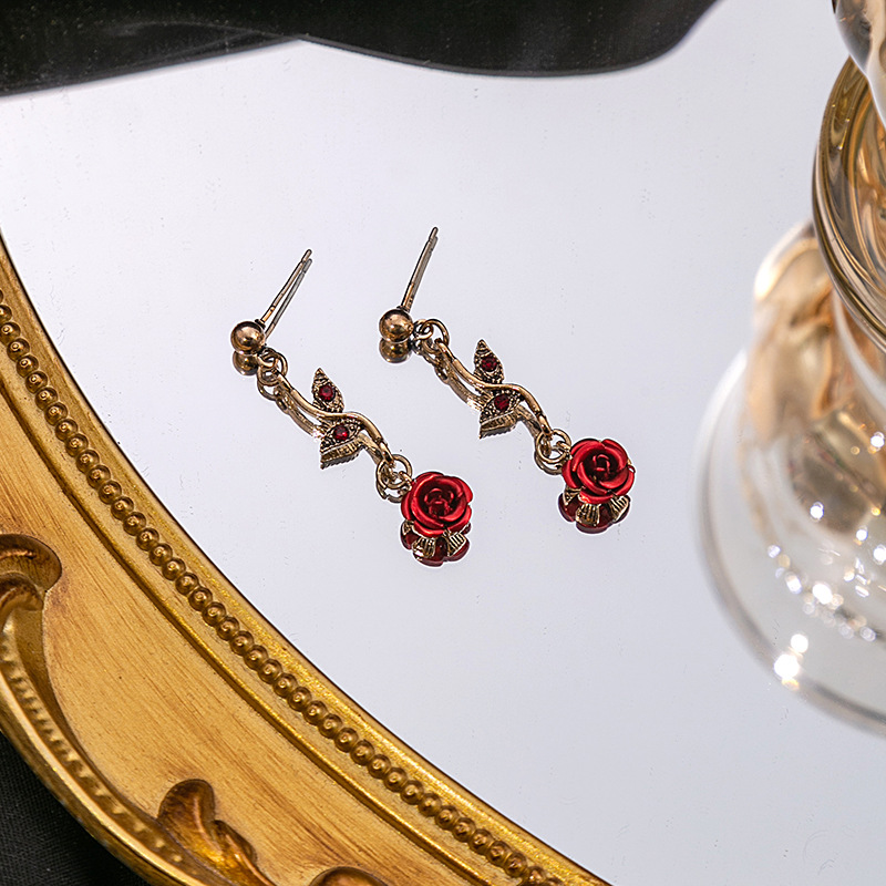 Picture of French Girl Mori Rose Earrings Vintage Romantic Red Flower Bracelet Niche Design Sense Necklace suit