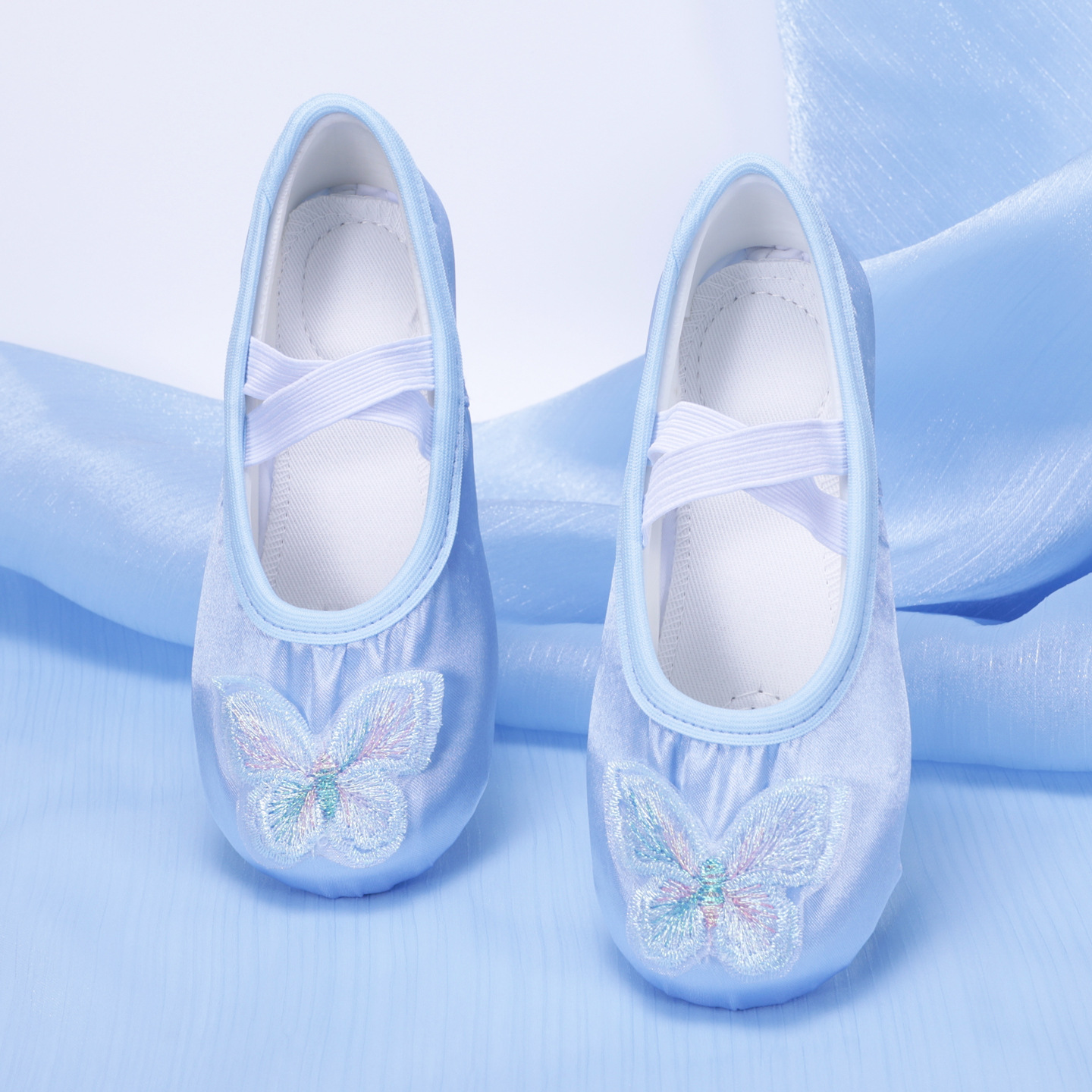 Satin New Kidsren's Dance Shoes for Women with Soft Soles for Practicing Cute Performances Korean Style Cat Claw Shoes Kindergarten 8065