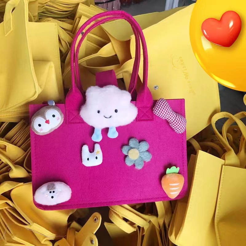 Picture of Handbag Tote Bag Mid-Autumn Festival Cartoon Felt Bag Souvenir Small Bag Baby Full Moon Banquet Bag Mid-Autumn Festival Souvenir