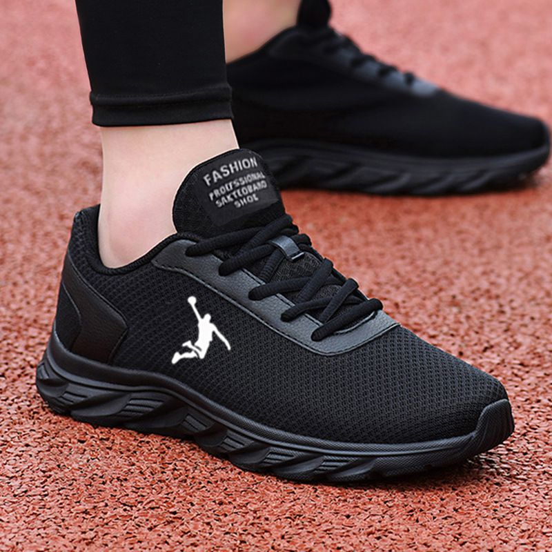 Cross-border Light Summer New Flying Mesh Shoes Light Casual plus size sneaker Fashion Outdoor Running Men's Shoes