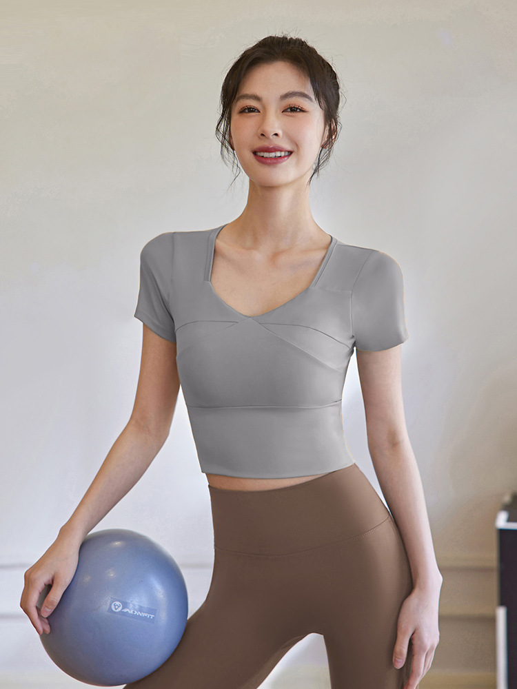 Picture of 2025 Summer Yoga Wear Women's Short Sleeve Fitness Clothes Training Tops Slim Fit Running Sports T-Shirt