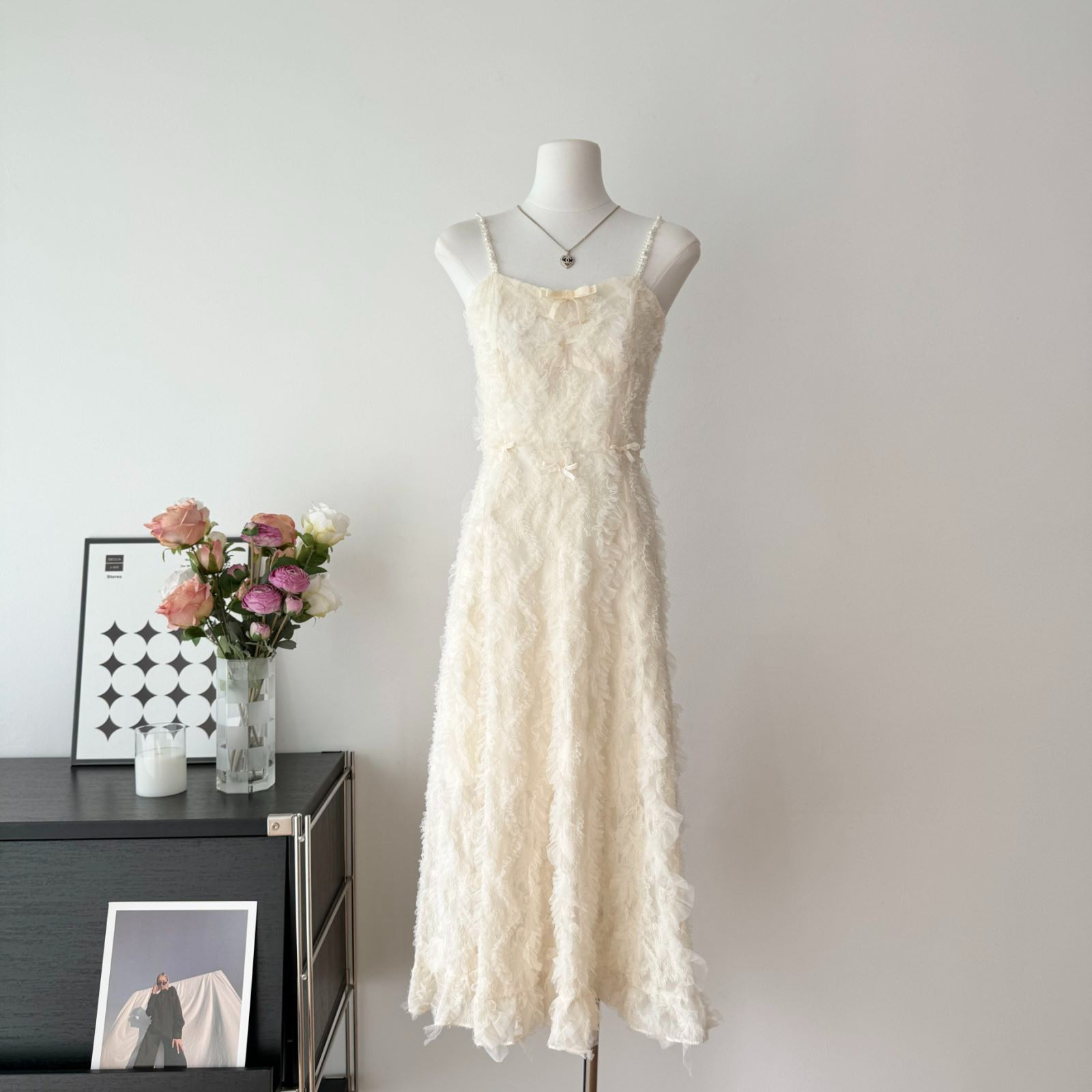Picture of 2025 Summer New Style Temperament High-end Sense Diamond Chain Feather Sling dress Women's Waisted Slimming Travel Skirt