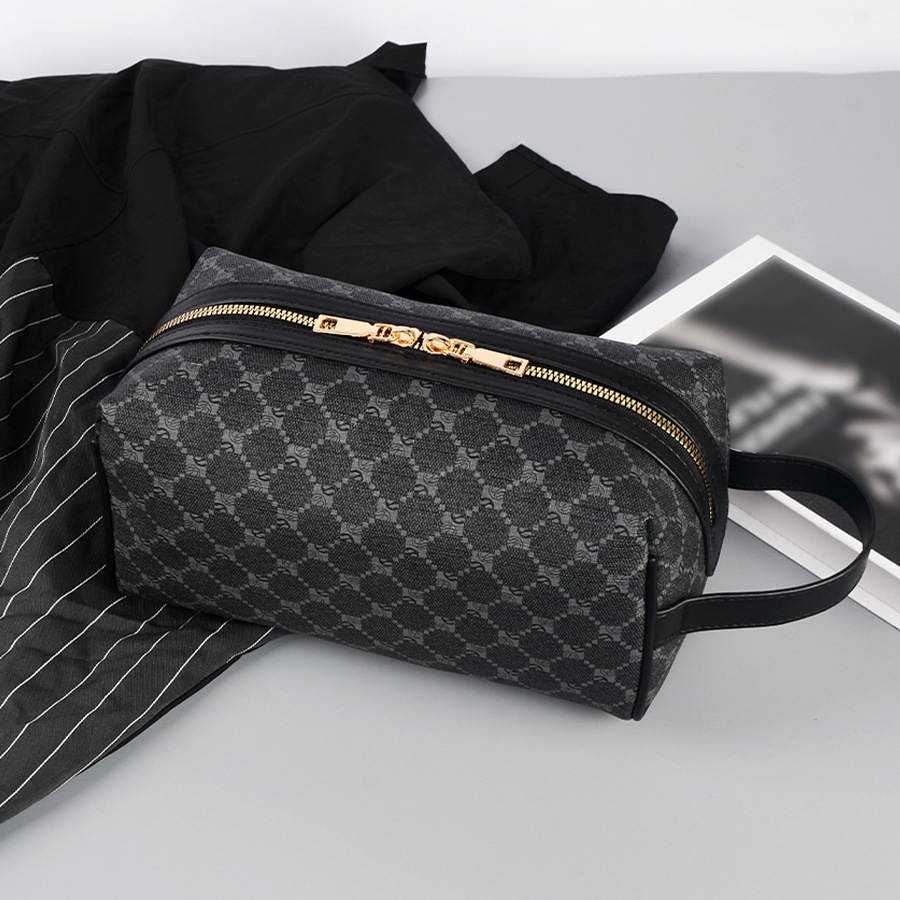 Large Capacity Casual Clutch Portable Fitness Storage Bag Trumpet Handbag New Fashion PU Printed Men