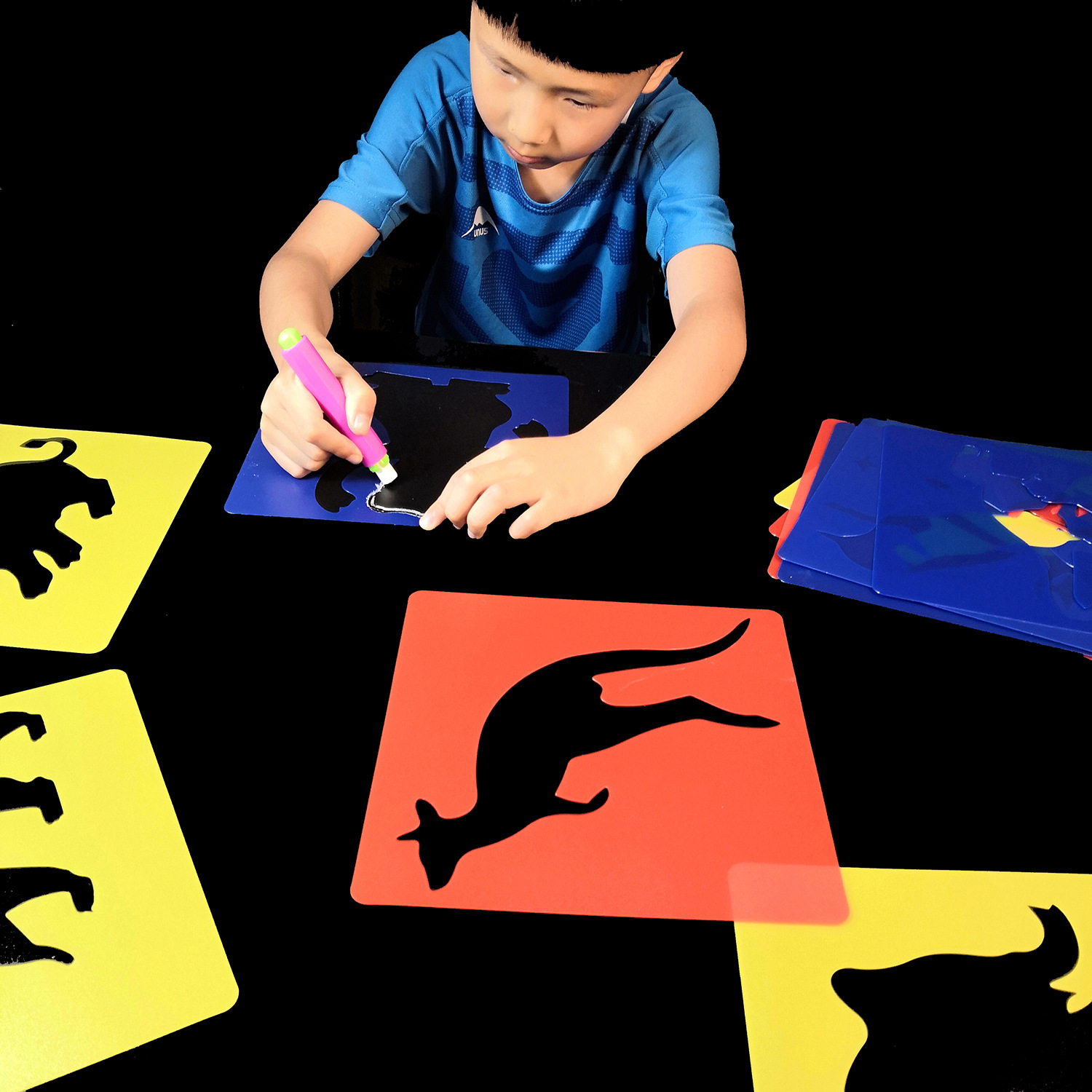 Cross-border plastic hollow template children's chalk drawing Road graffiti animal template outdoor art teaching tool