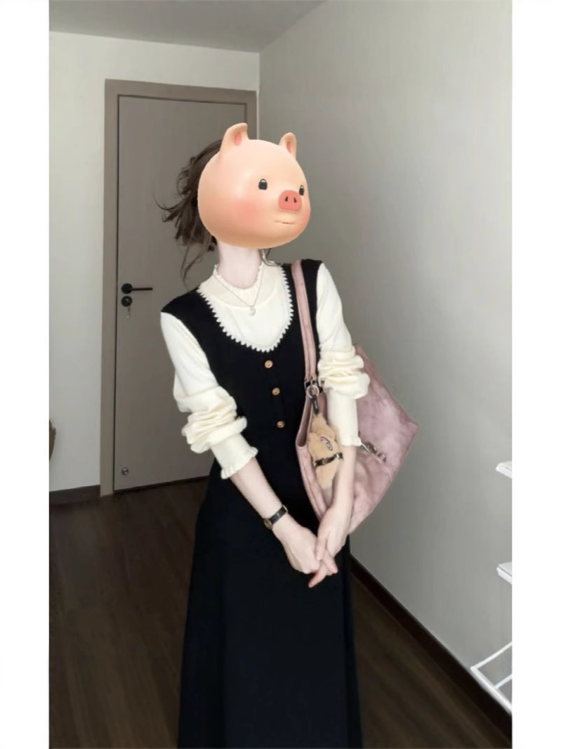 French-Style Elegant Faux Two-Piece Slim-Fit Knit Dress, Autumn 2025, High-End, Super Stylish, Mature and Chic