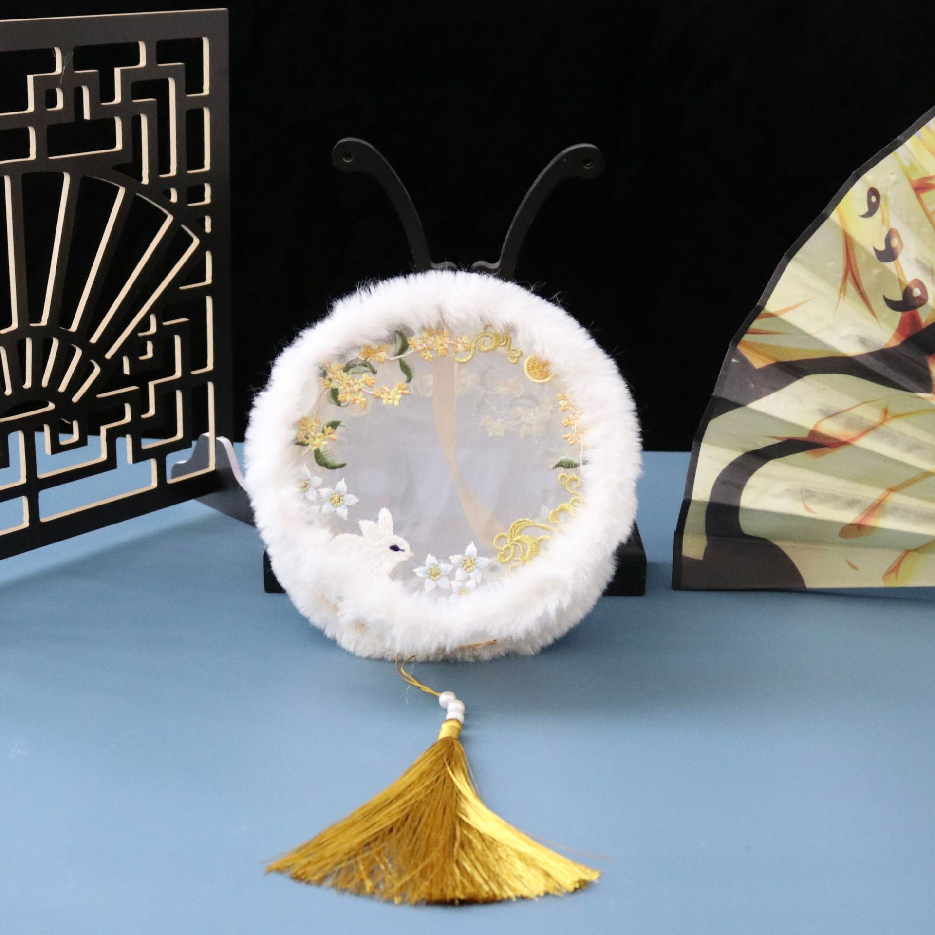 Picture of New Hanfu mid-autumn festival lantern diy handmade flowers and plants Lantern finished led Luminous lantern ancient style portable palace lantern