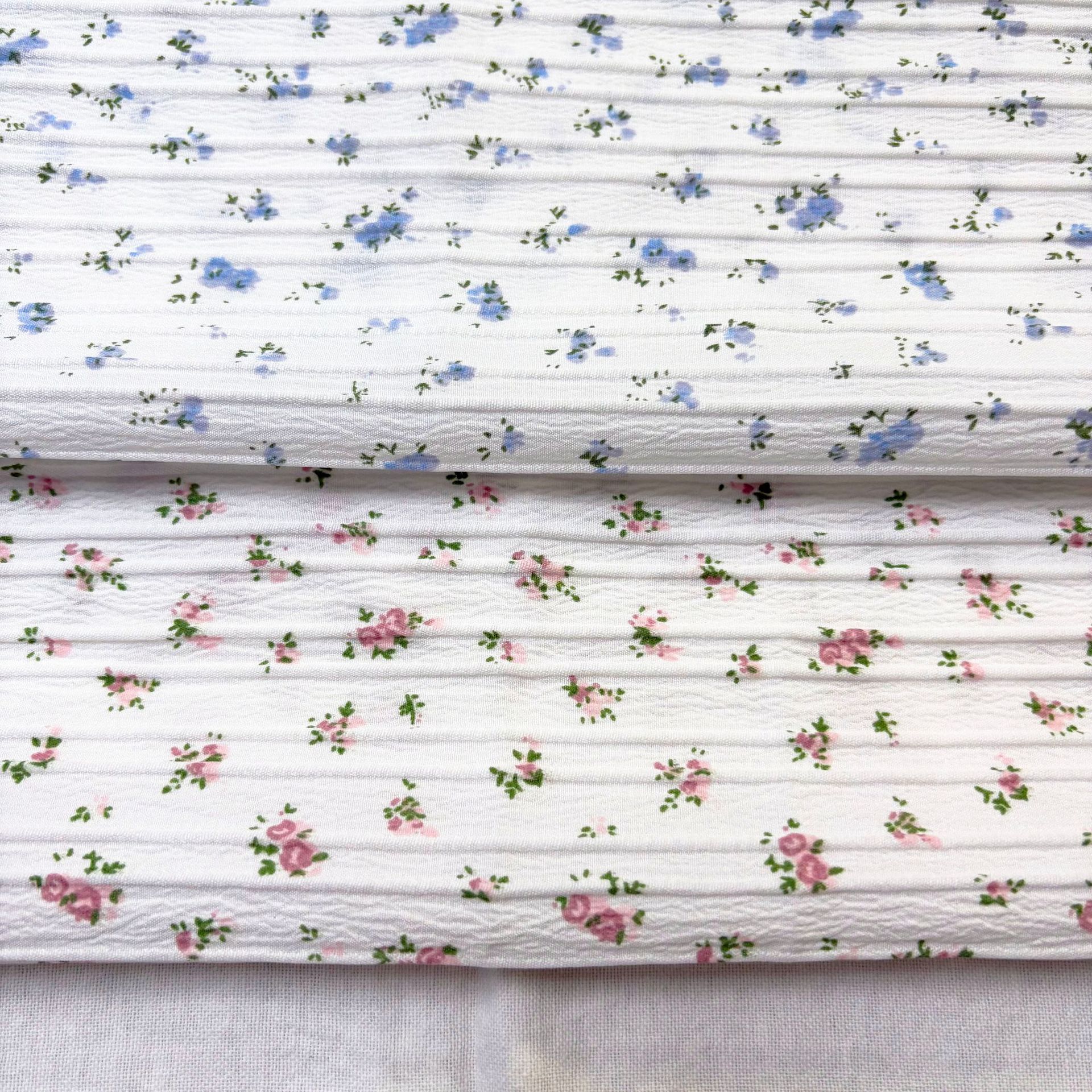Spring and summer double woven fabric, small floral flowers, plant print fabrics, dresses, children's clothing fabrics, home boutiques