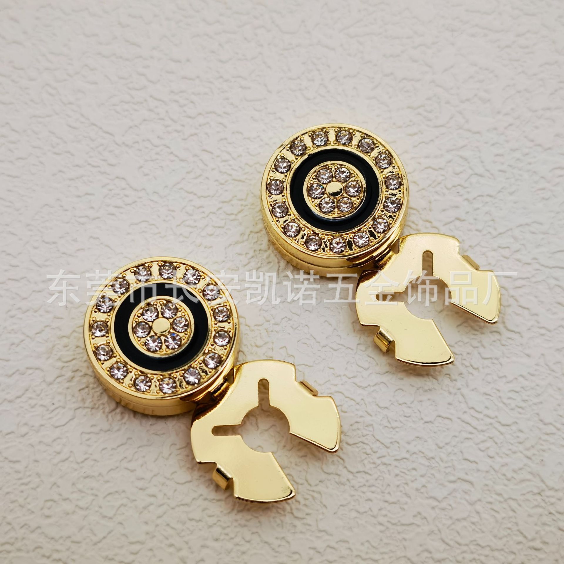 Picture of Ornaments Round Diamond Cufflinks Korean Style Ornaments Round Diamond Button Shirt Suit Button Decorative Buckle