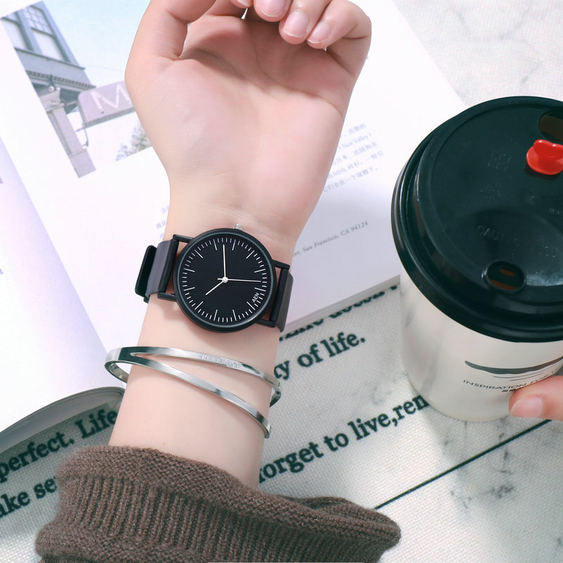 Picture of Popular Style Watch Female Student Korean Style Simple Fashionable Sports Casual Men's Atmospheric Retro College Style Couple's Watch