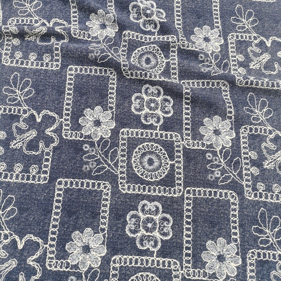 2025 New Thin, Elegant and Atmospheric Plain Chiffon Imitation Denim Printed Fabric Imitation Embroidery Pattern Printed Fabric Wholesale