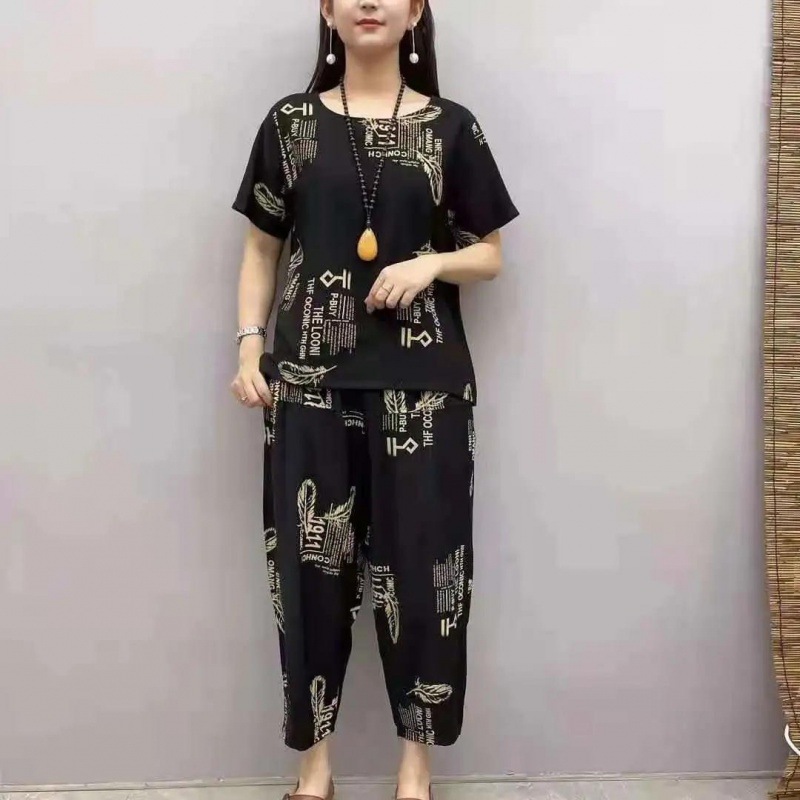 Cross-border New Middle-aged and Elderly Summer Short-sleeved Mother's plus size Casual Western-style Loose Two-piece Suit