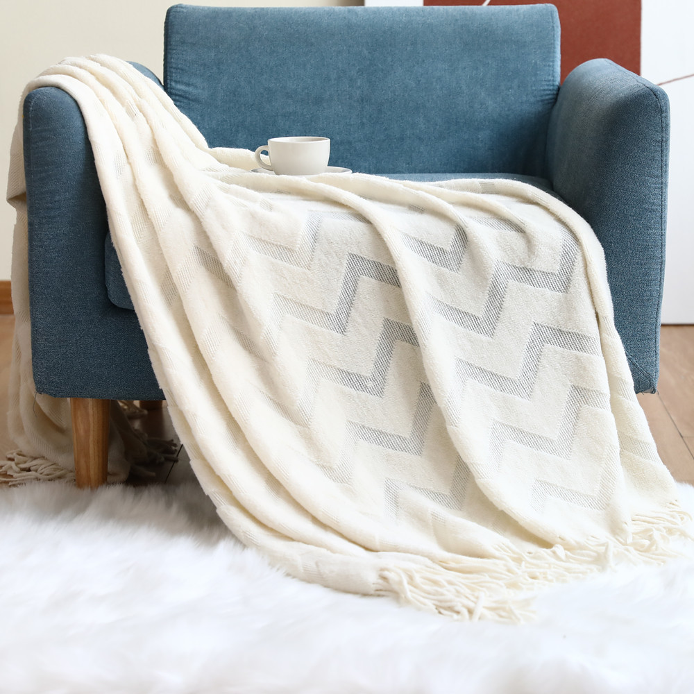 Picture of Sofa Throw Blanket Herringbone Knitted Blanket Office Air Conditioning Nap Blanket Shawl Blanket Geometric Jacquard Blanket with Towel