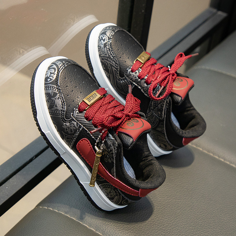 Children's sneaker 2025 Spring New Fashion Boys' Board Shoes Girls' Soft Sole Casual Shoes Large Children's Running Shoes
