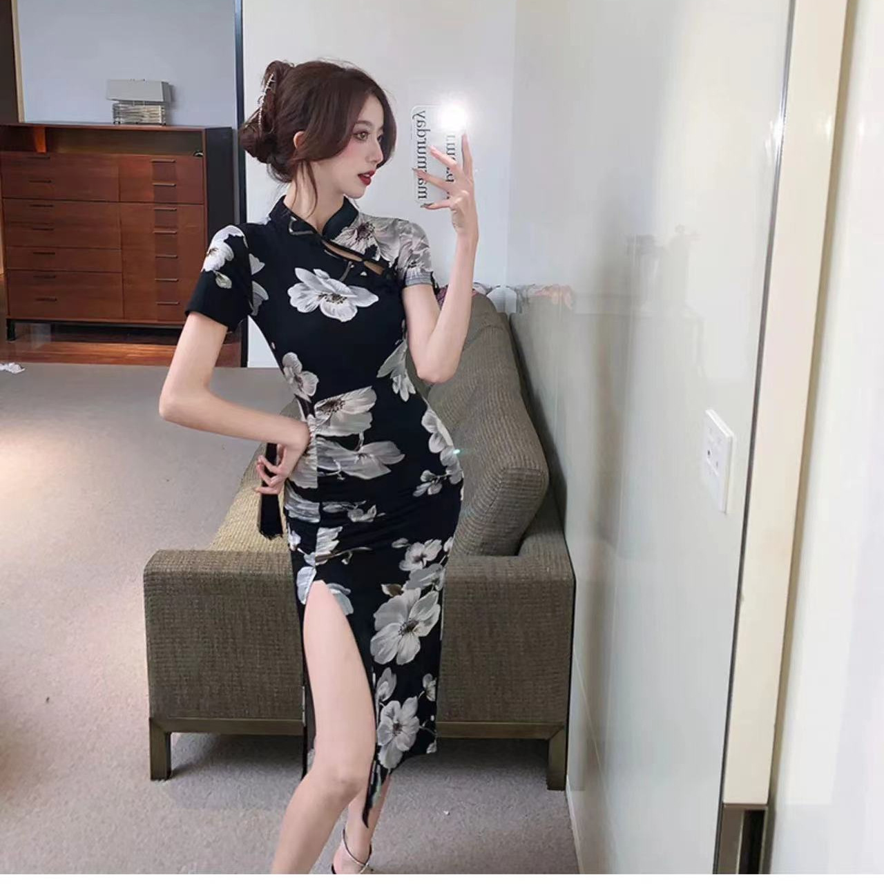 2024 vintage National fashion printed improved cheongsam high slit daily hip pleated waist mid-length dress