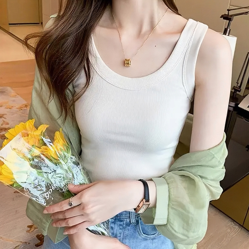 Picture of Douyin's Popular Women's Threaded Vest Women's Sports Slim Inner and Outer Wear Slimming Spring and Summer New Slim Bottoming Shirt