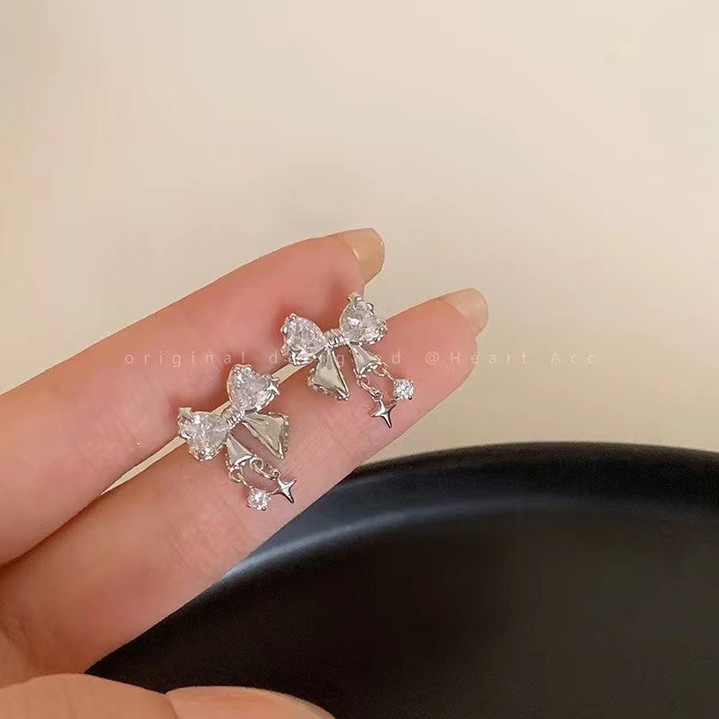 The stars are shining! Bow Zircon Earrings Female Niche Design High-end Earrings Fashion Elegant Internet Celebrity Earrings