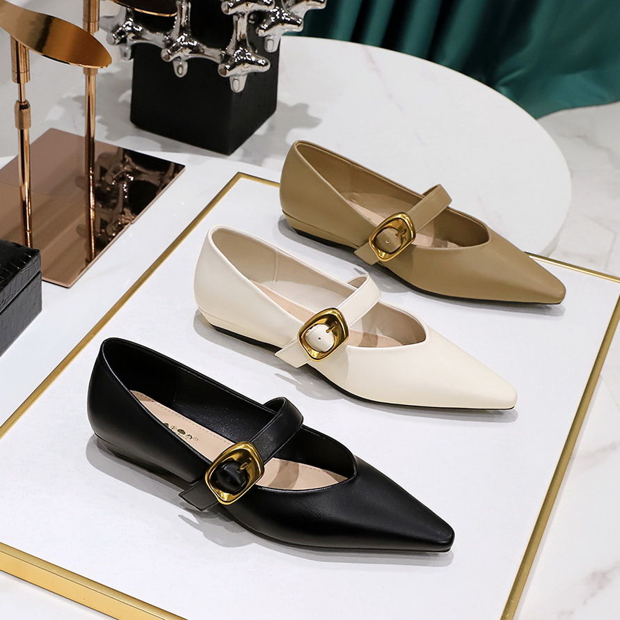 3683-1 Retro Fashion Low-heeled Women's Shoes Wedge Shallow Mouth Small Pointed One-word Comfortable Joker Shoes with Metal Buckle