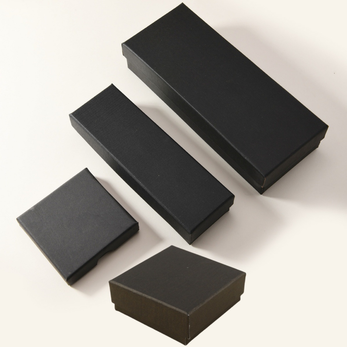 Hot Selling Jewelry Packaging Black Card Kraft Paper Jewelry Box Wholesale Ring Necklace Bracelet Box Paper Box Jewelry Packaging Box
