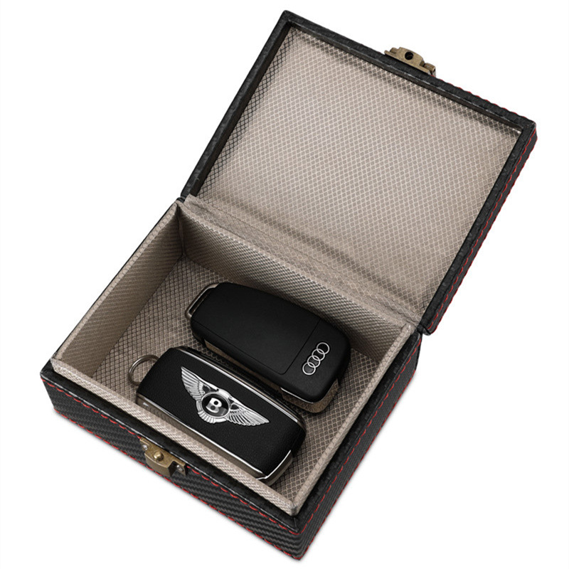 Picture of in stock small size carbon fiber foreign trade explosion car key signal shielding box RFID mobile phone signal radiation protection box