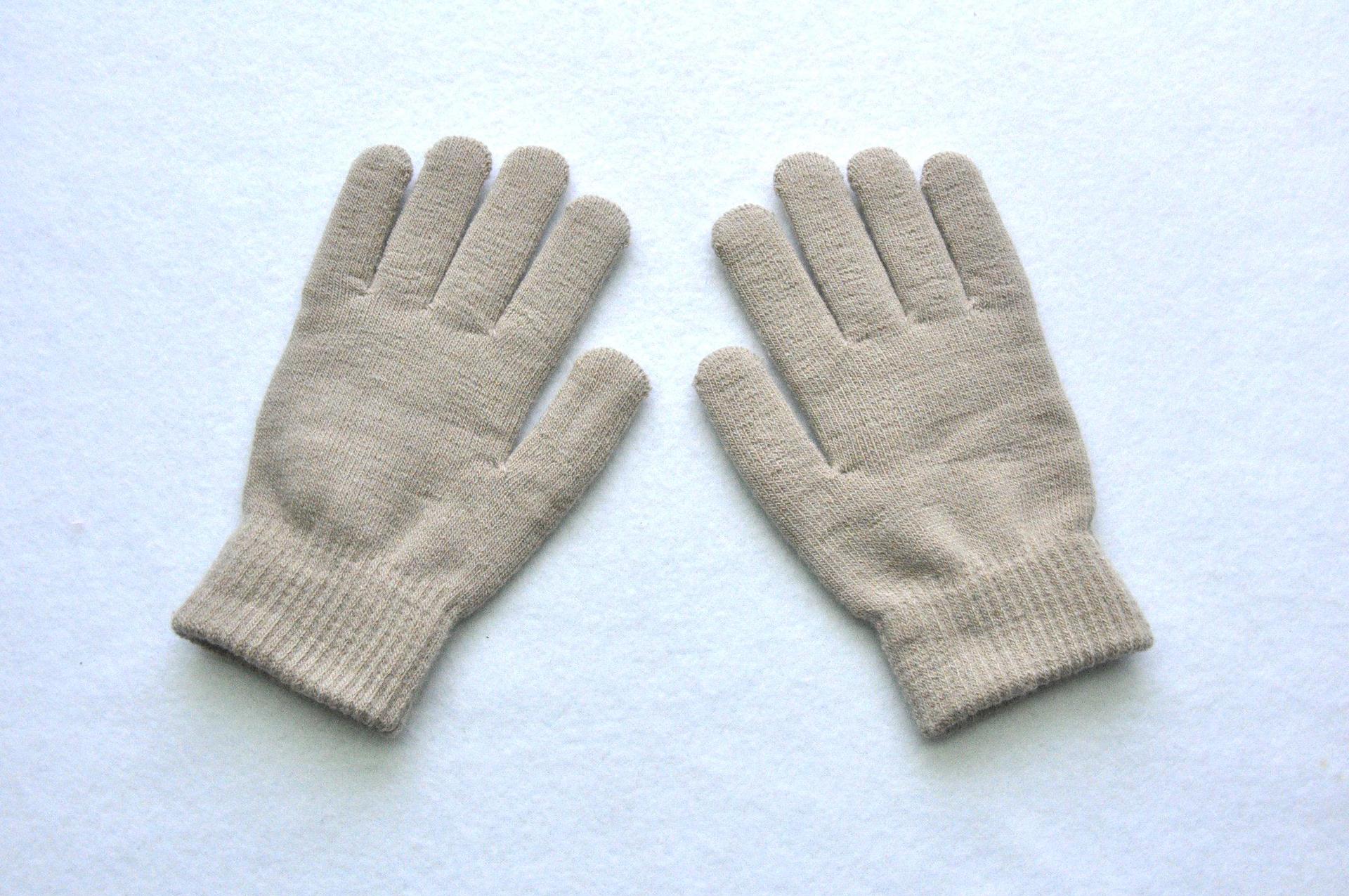 Picture of Explosions gloves men and women solid color knitted wool gloves winter warm plus velvet padded riding gloves wholesale
