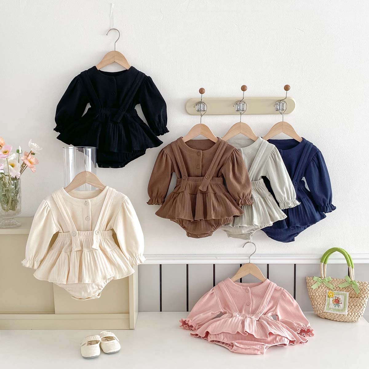 Baby Girl's Autumn New Arrival Hollow Long-Sleeved Jacket Top Baby Clothes Solid Color All-Match Strap Bag Fart Pants Set