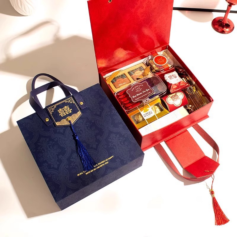 Chinese Wedding Accompanying Ceremony Bridesmaid and Best Man Gift Box for Small Crowd Practical Wedding Banquet Guest Return Gift for Best Friend Candy Box