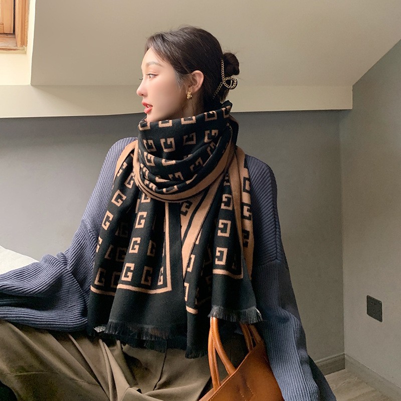 2021 autumn and winter New letter scarf wholesale double-sided cashmere scarf women's thick fashion shawl scarf