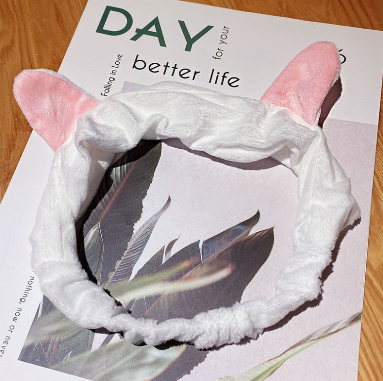 Picture of Special Headband for Face Washing for Women 2025 New Autumn and Winter Cute Bear Headband Hairband Hairpin Hair Accessory Plush Headwear