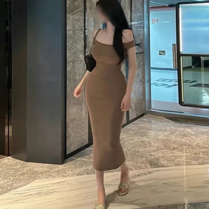 South Korea Dongdaemun Temperament Charming Feminine dress Sexy Shoulder Shoulder Body Bag Hip Sling Long Dress