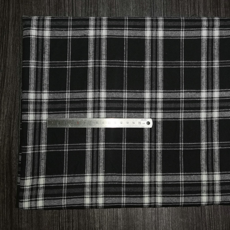 Picture of in stock brushed plaid fabric spring and summer women's shirt cloth 21 polyester cotton woven flannel plaid lining