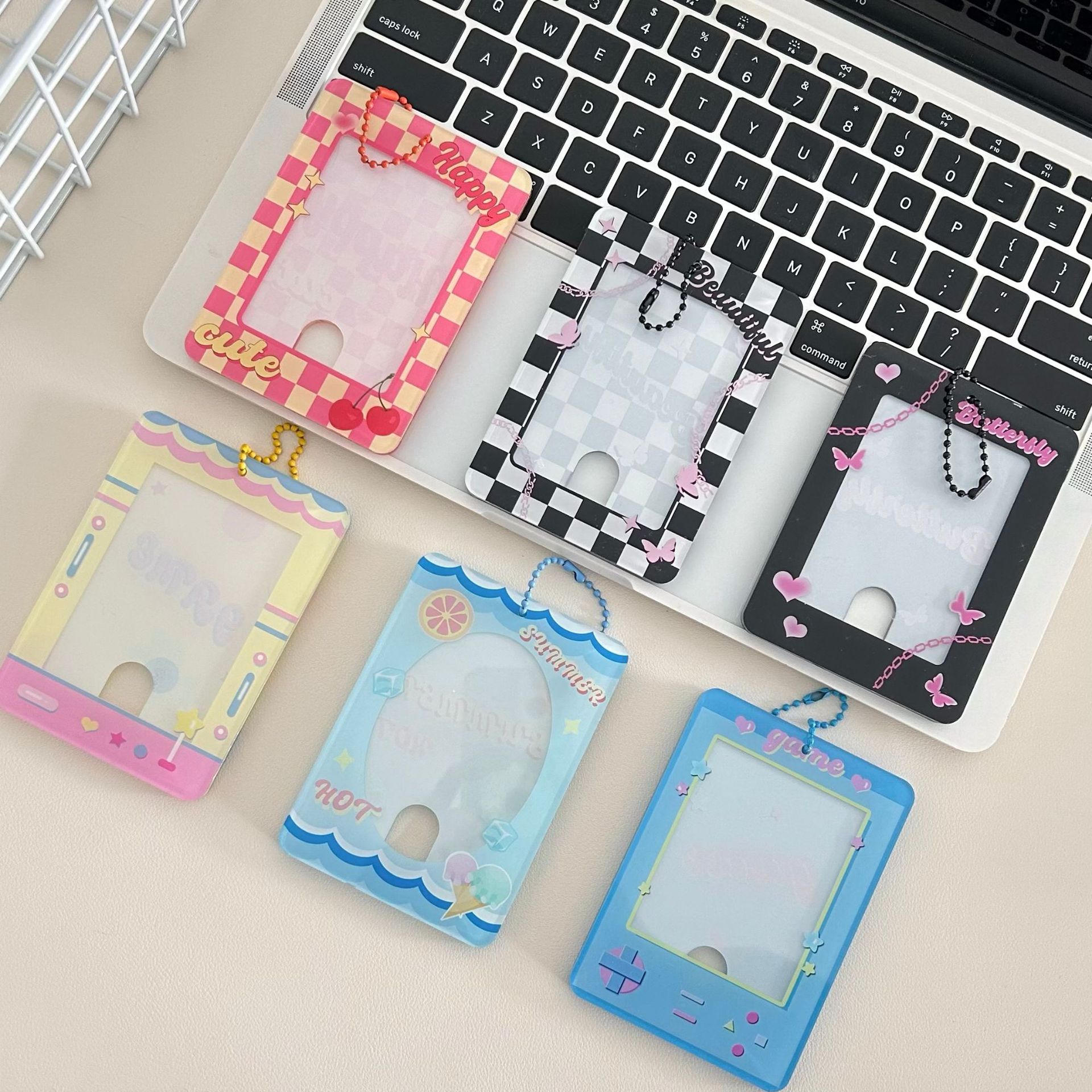 New ins Style Checkerboard Card Cover Acrylic Hard Card Cover Face Card Cover Small Card Protective Cover