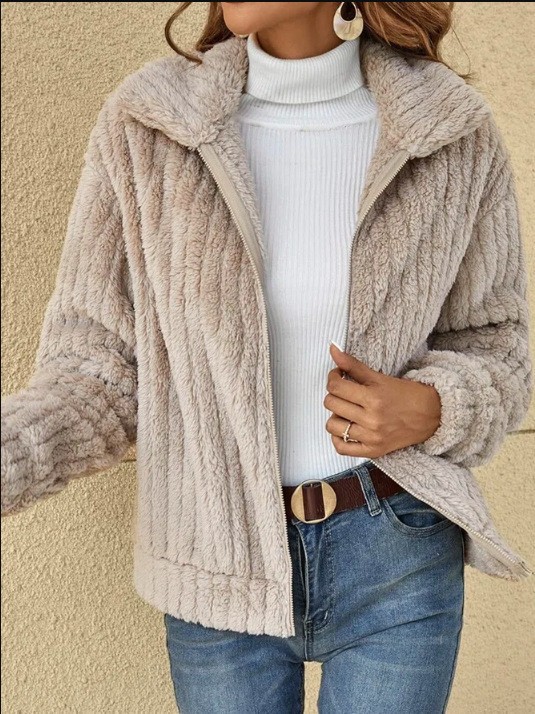 Picture of 2024 Cross-border New Fall/Winter Plush Cardigan Lapel Short Jacket