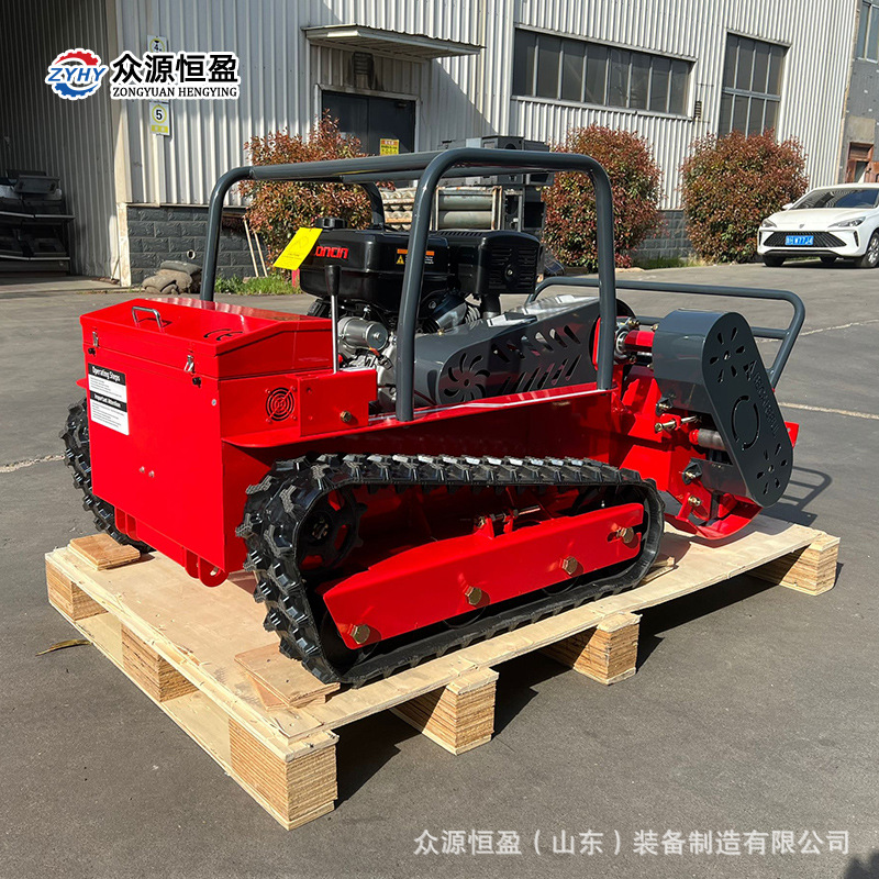 All-terrain crawler lawn mower factory diesel remote control lawn mower stadium park greening lawn mower